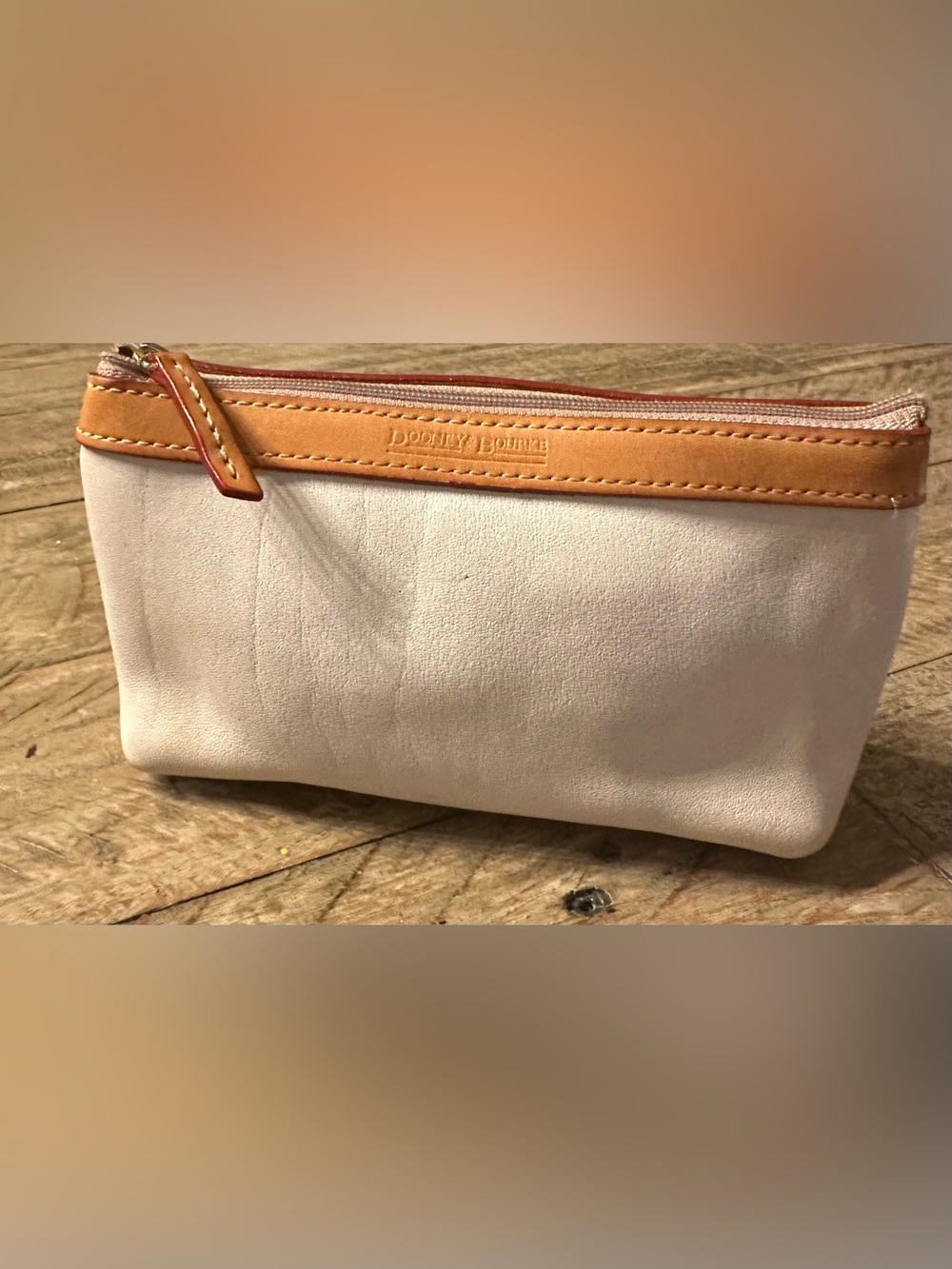 Vintage Dooney & Bourke White Leather Cosmetic Pouch Tan Vachetta Leather Trim T